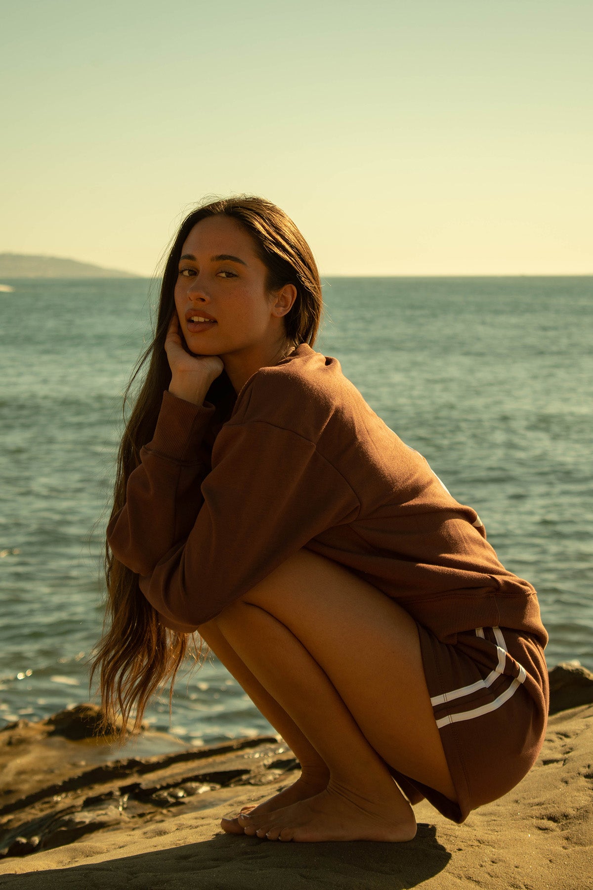 Apres Surf Crewneck (Mocha) – Save Our Surf